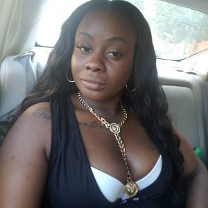 Meet your Posher, Tomella